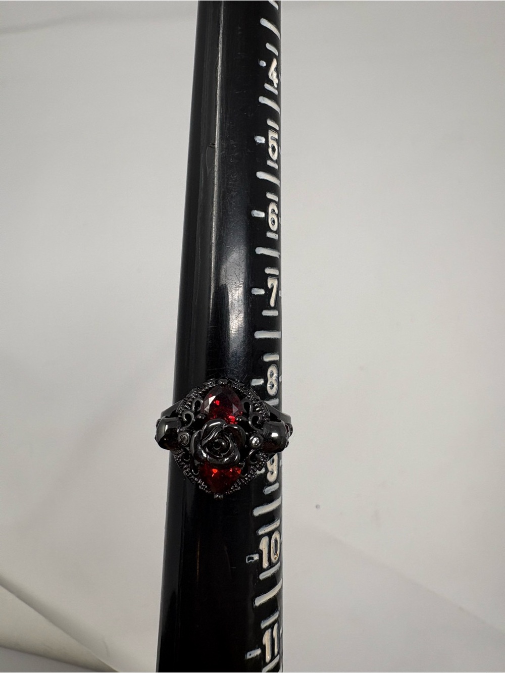 WOMENS SZ 8.5  DARK ALLOY GOTHIC UNIQUE RED Rose And Skull  RING